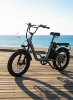 Load image into Gallery viewer, U03 Lightweight Electric Bike | 750W Max Power & 70KM Range