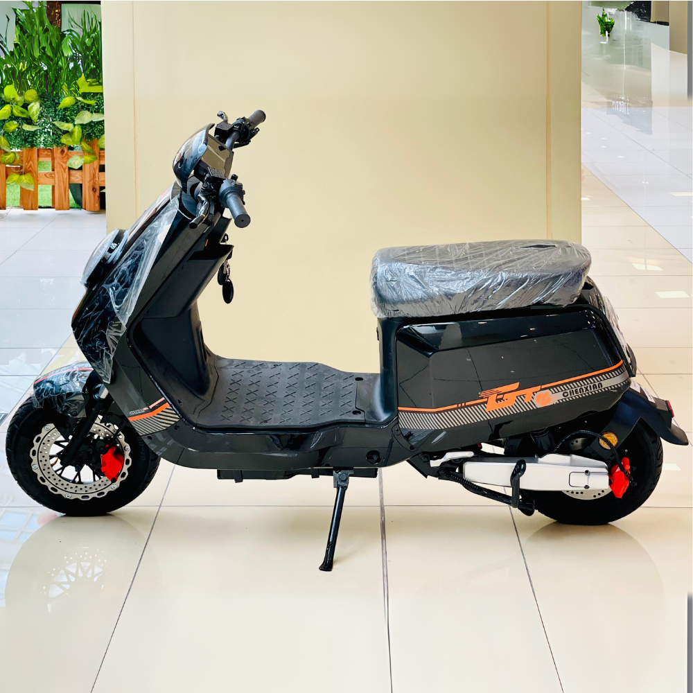 Chen Xian Cow Electric Scooter