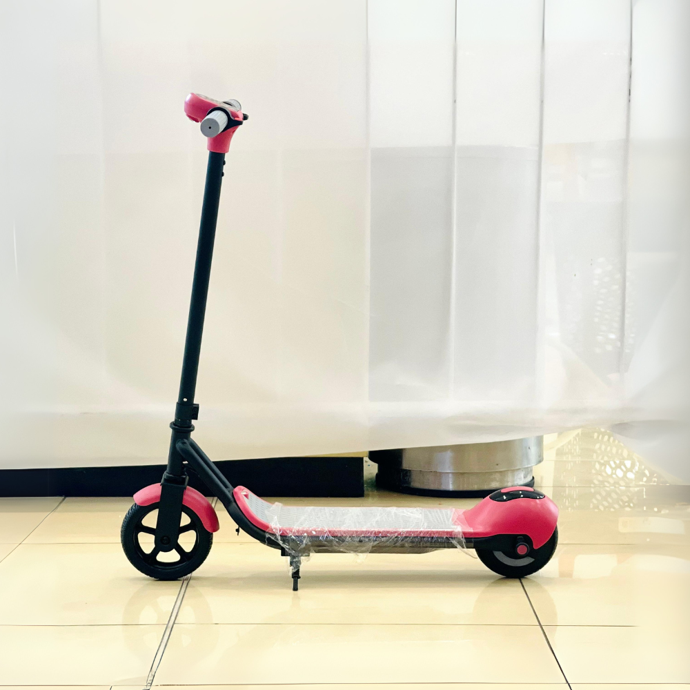 Model GL 018 Kids Electric Ride-On Scooter